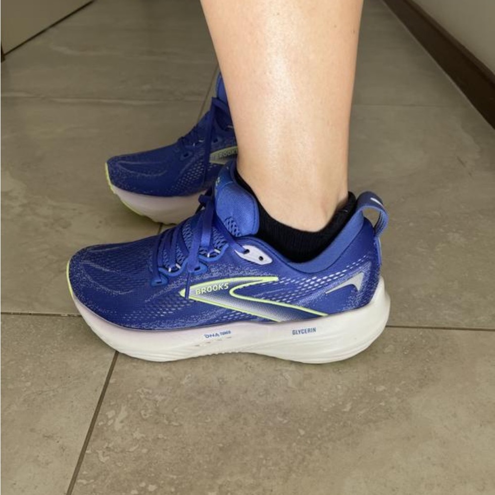 Brooks Glycerin 22 Women’s Shoes Sneakers Blue Sz 7.5 Casual Gym Outdoor Comfy